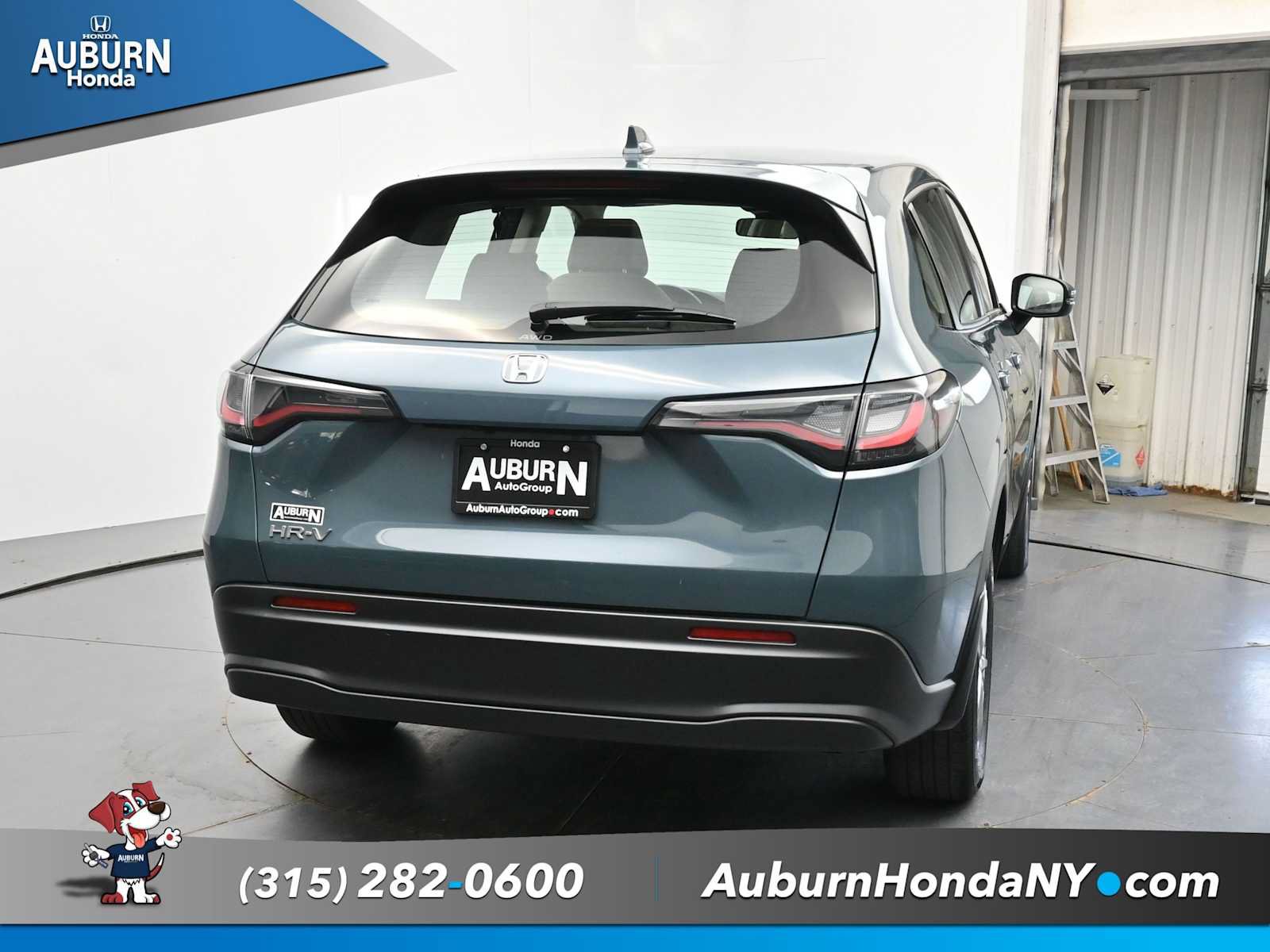 Used 2024 Honda HR-V LX image 4