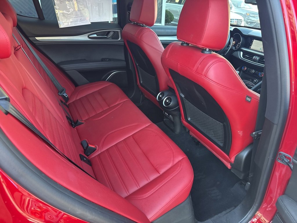 Used 2022 Alfa Romeo Stelvio Veloce image 52