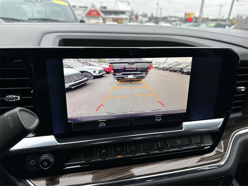 Used 2024 Chevrolet Silverado 1500 LT image 17