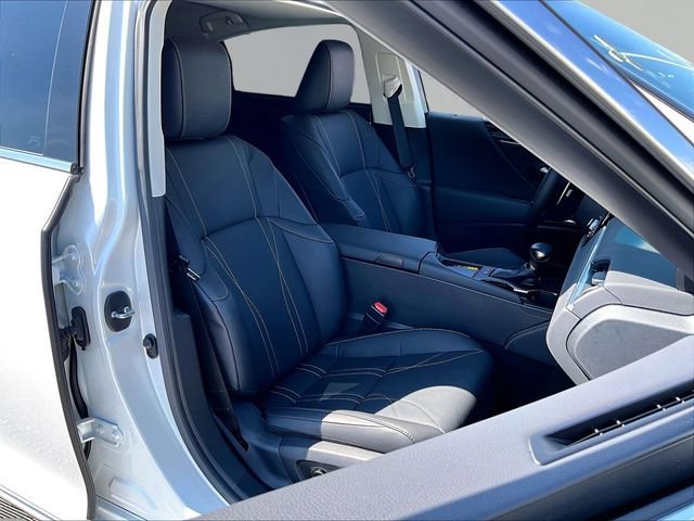 Used 2025 Lexus ES 300h Ultra Luxury w/ Accessory Package (Z2) FWD image 11
