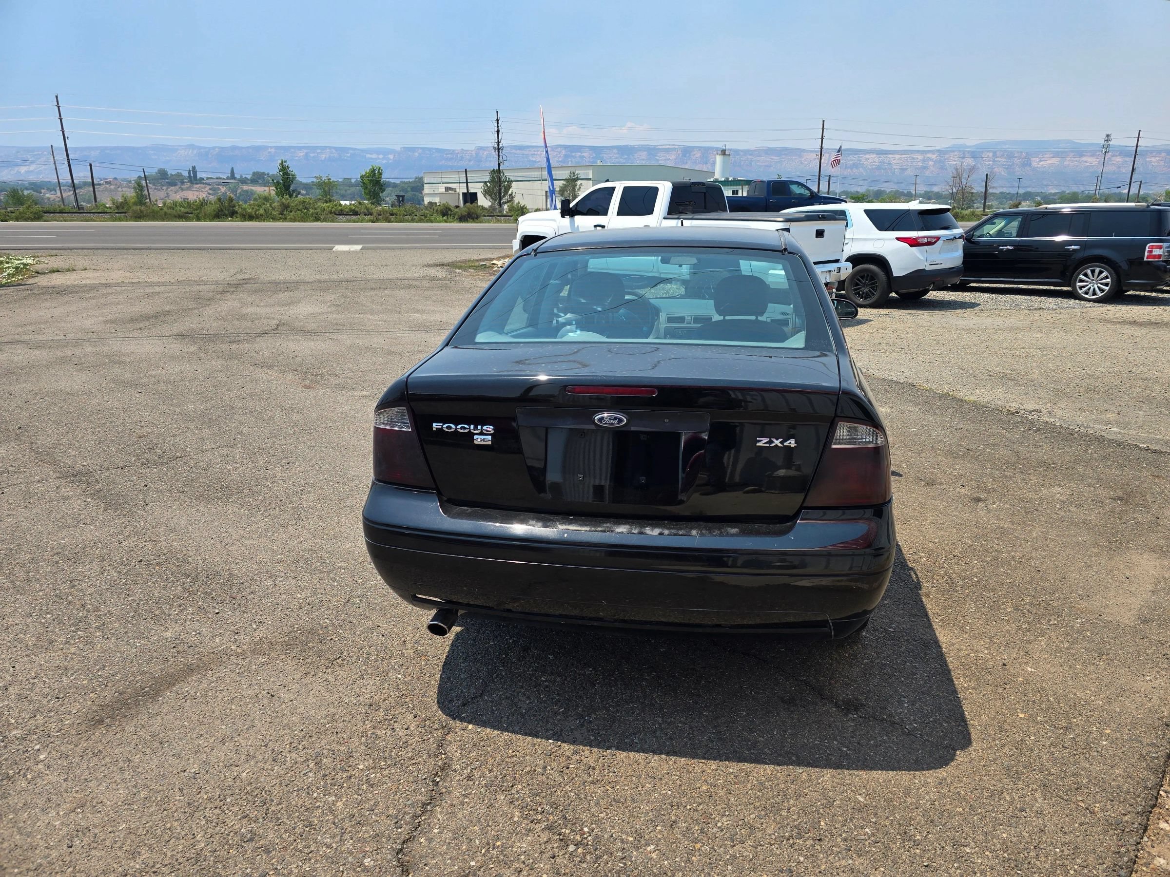 Used 2005 Ford Focus S FWD image 3