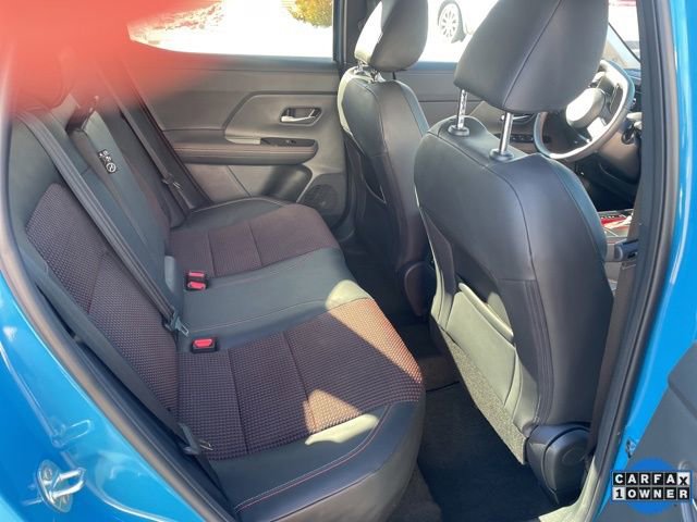 Used 2025 Nissan Kicks SR image 11