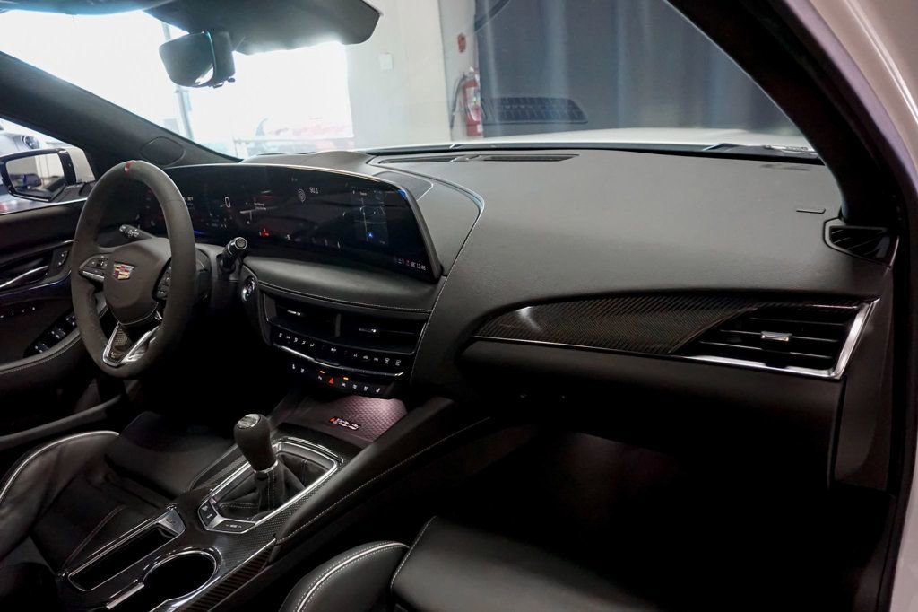 Used 2025 Cadillac CT5 V Blackwing w/ Precision Package image 40