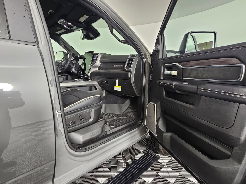 New 2026 RAM 2500 Laramie image 37