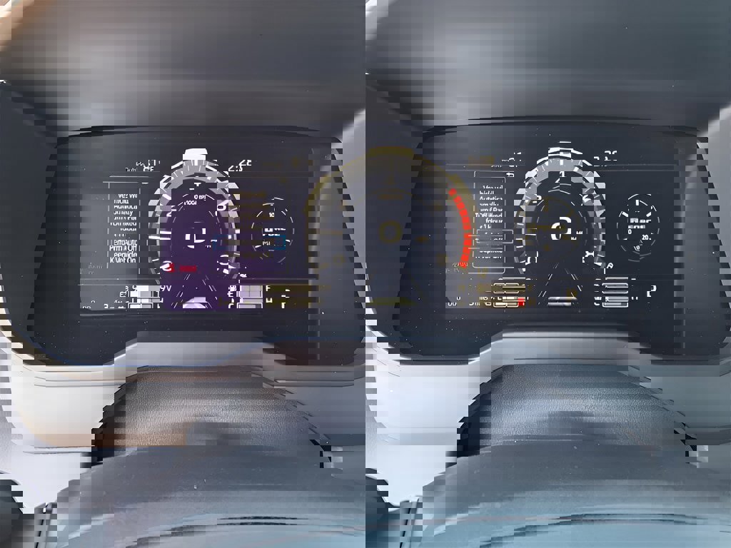 New 2025 Toyota Tundra Platinum AWD/4WD image 18