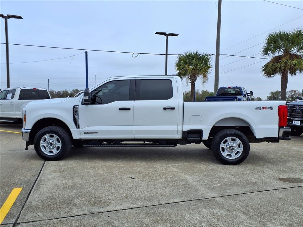 Certified 2025 Ford F250 XLT image 3