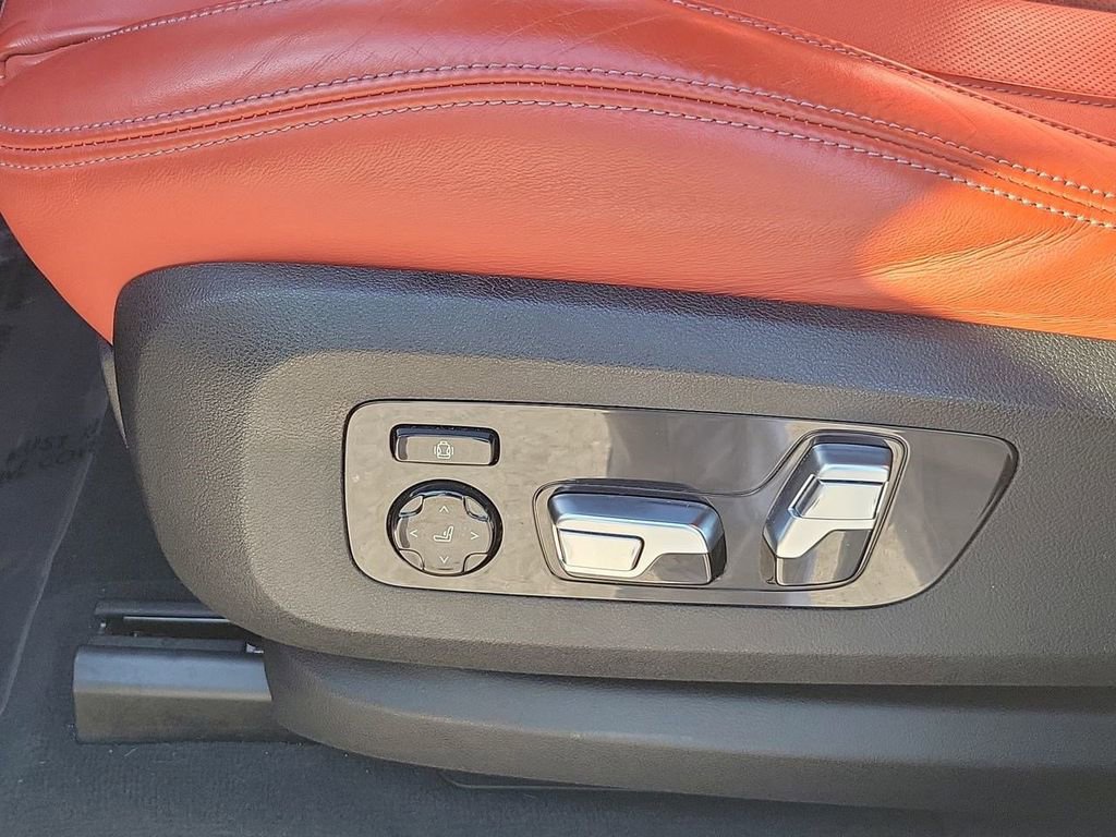 Used 2023 BMW X5 M w/ Competition Package image 26