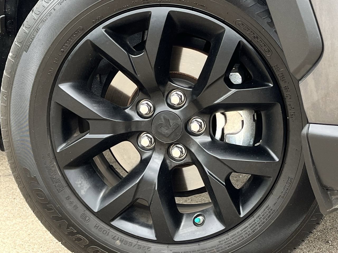 Used 2024 Toyota RAV4 LE FWD image 29