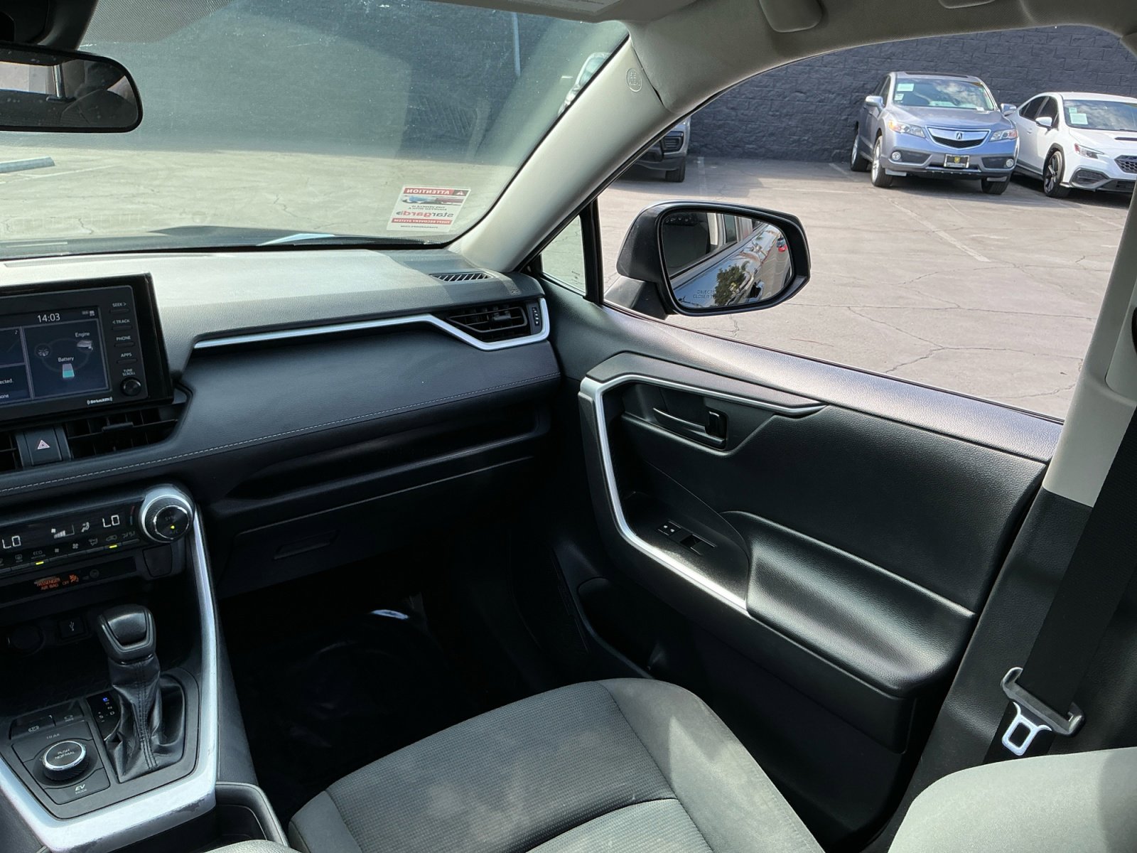 Used 2021 Toyota RAV4 LE image 16