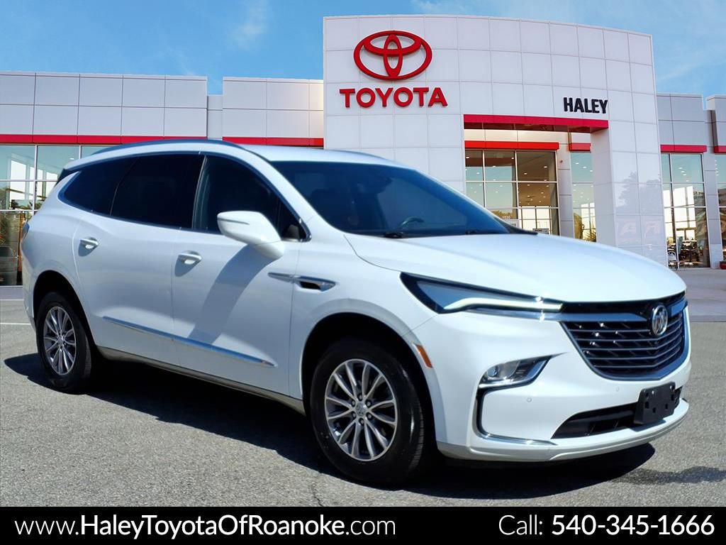 Used 2024 Buick Enclave Premium image 1