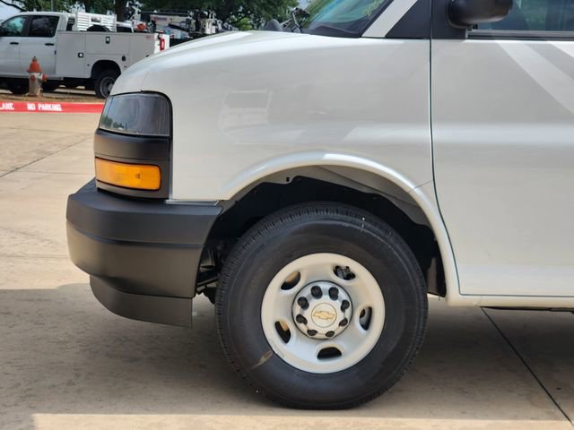 New 2026 Chevrolet Express 3500 LS RWD image 14