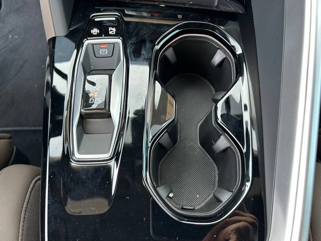 Used 2025 Audi Q5 Premium Plus w/ Premium Plus AWD/4WD image 31