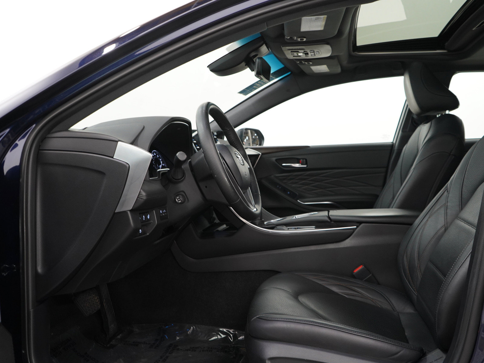 Used 2022 Toyota Avalon Limited FWD image 23