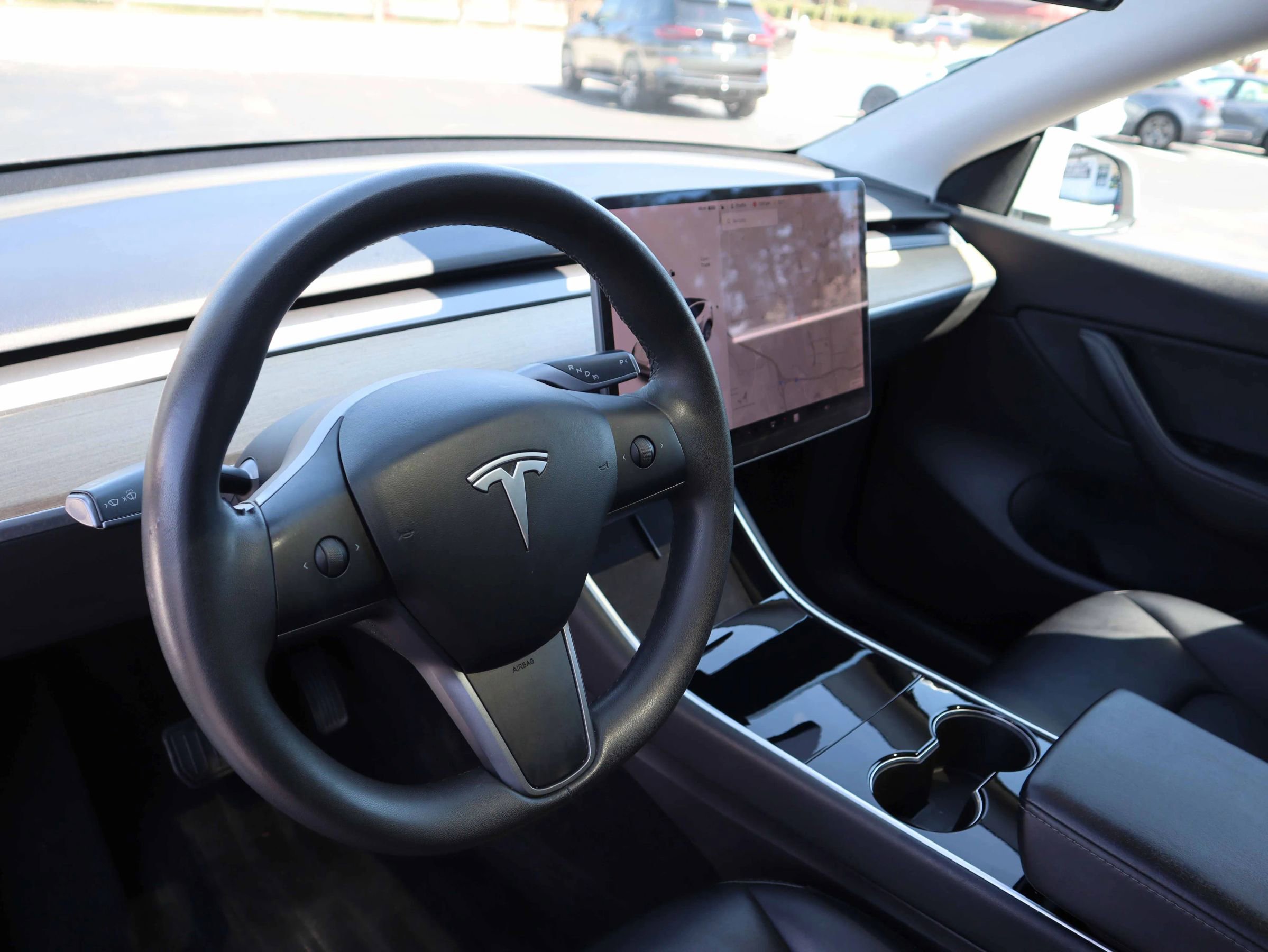 Used 2020 Tesla Model Y Long Range image 17