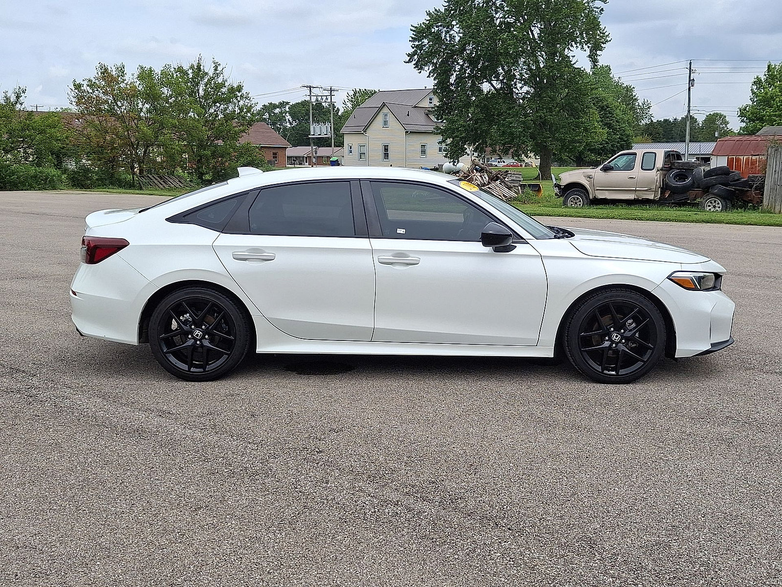 Used 2025 Honda Civic Sport image 25