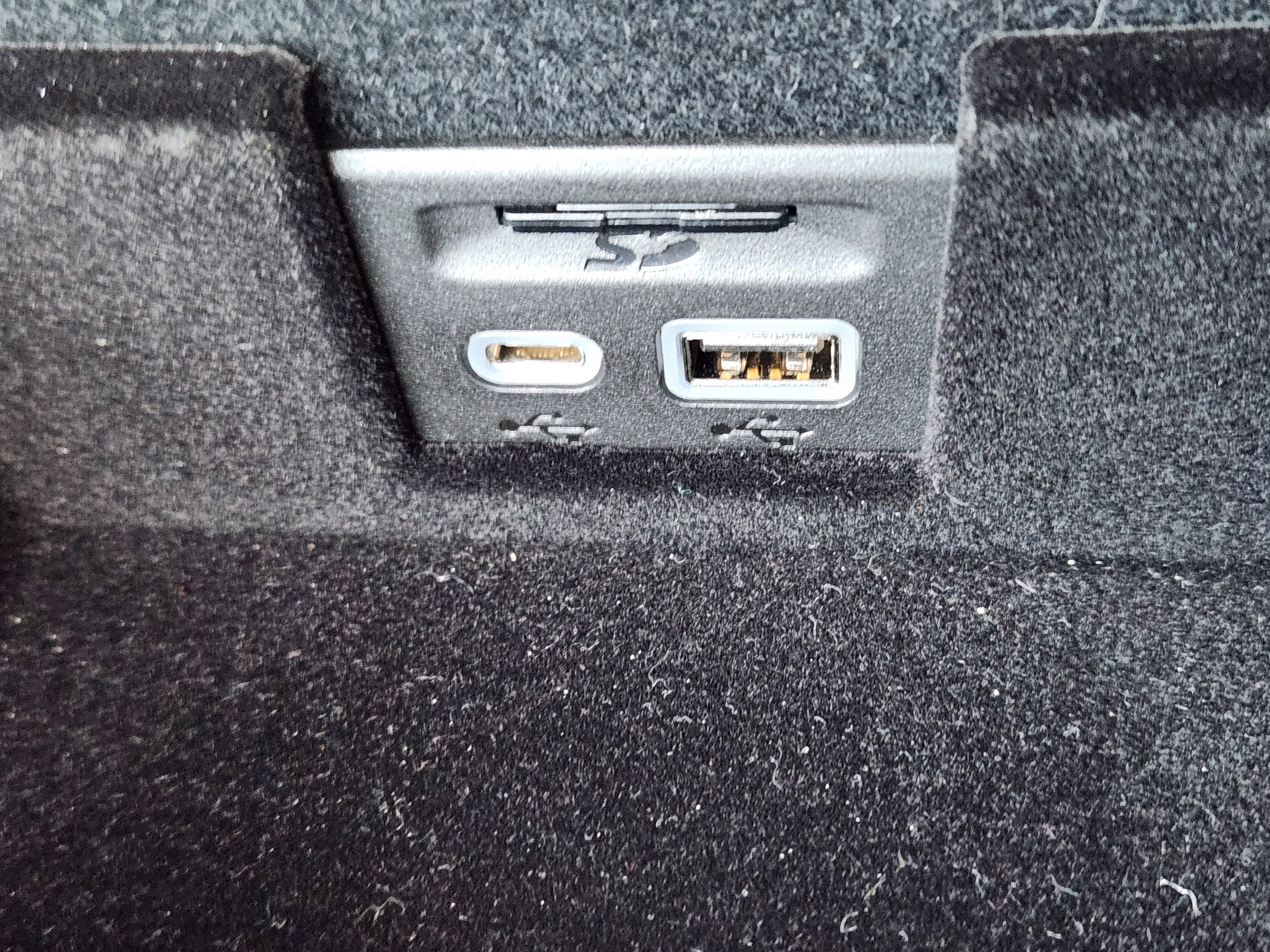 Used 2025 Cadillac XT6 Premium Luxury w/ Technology Package image 20