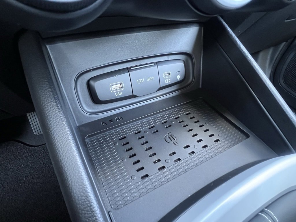 New 2025 Hyundai Venue Limited image 23