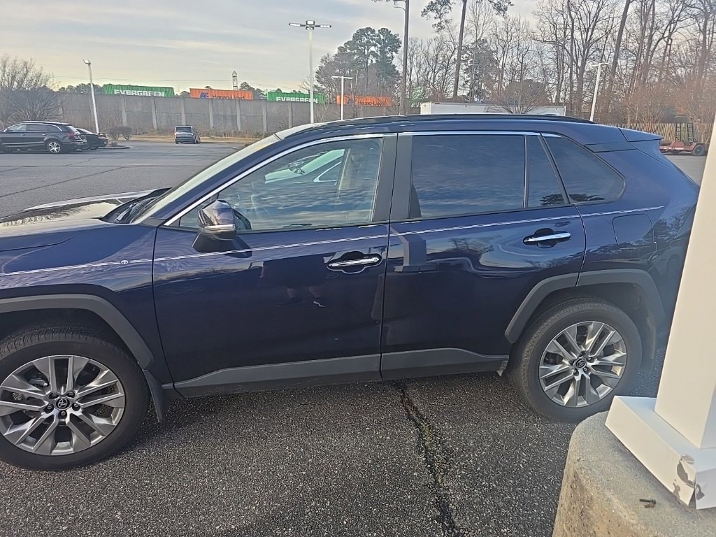 Used 2024 Toyota RAV4 Limited w/ Advanced Technology Package image 8