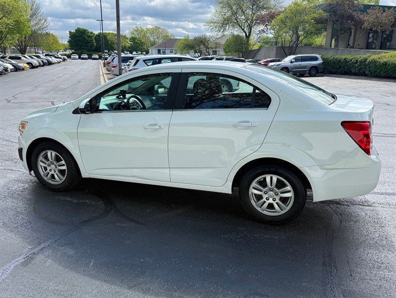 Used 2016 Chevrolet Sonic LT FWD image 9