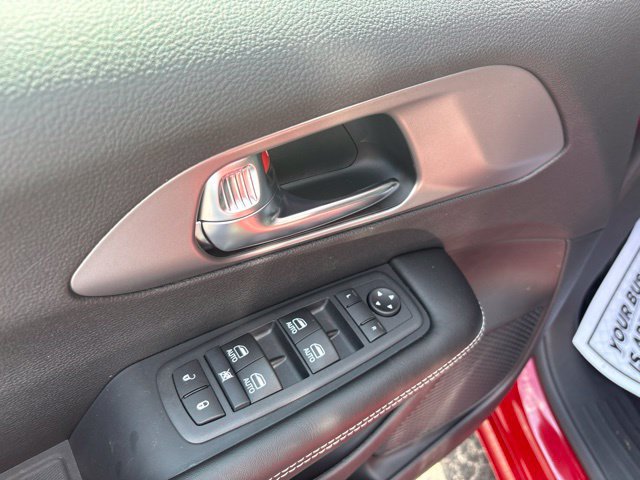 New 2027 Chrysler Pacifica LX FWD image 18