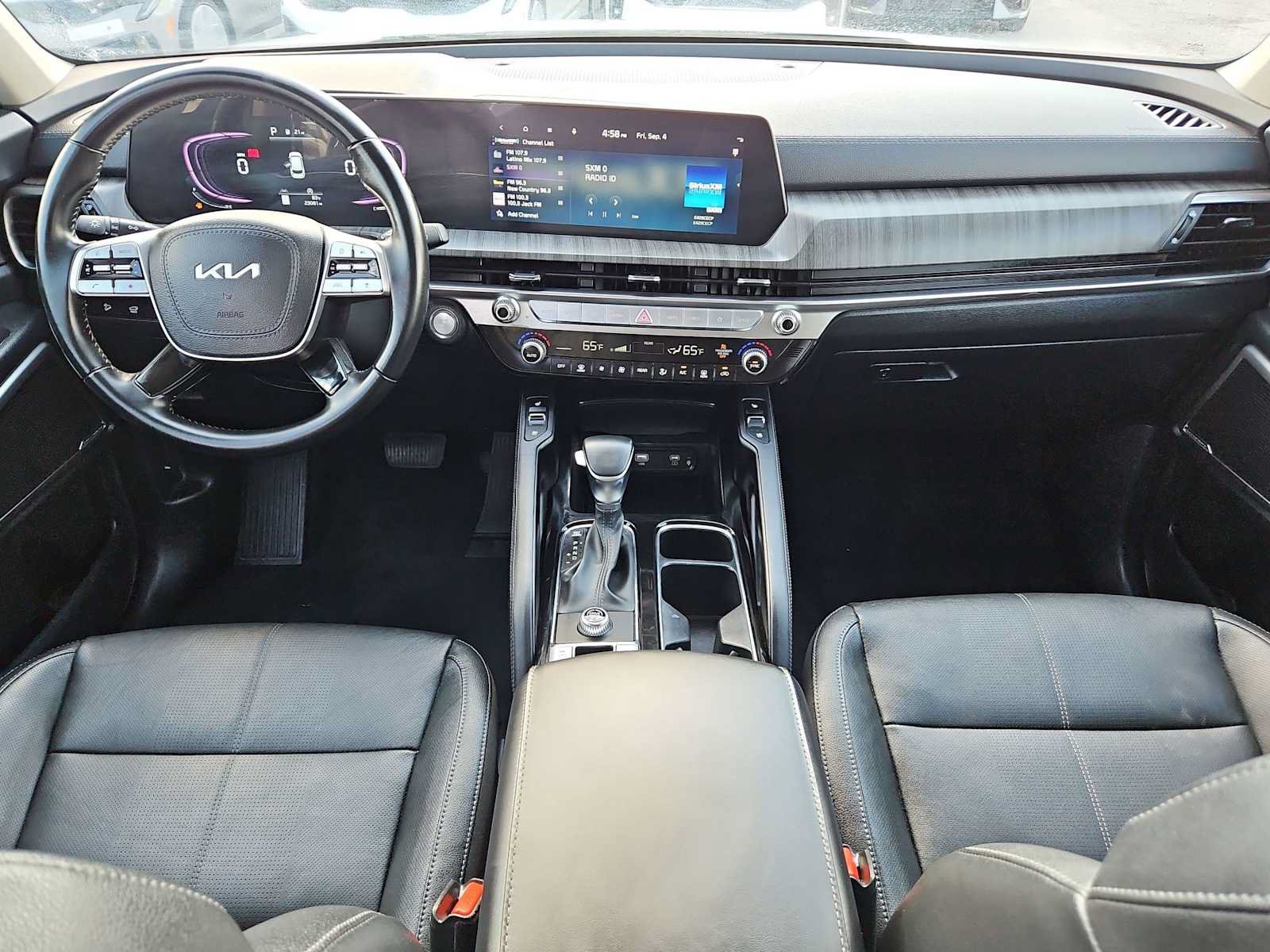 Certified 2025 Kia Telluride EX FWD image 16
