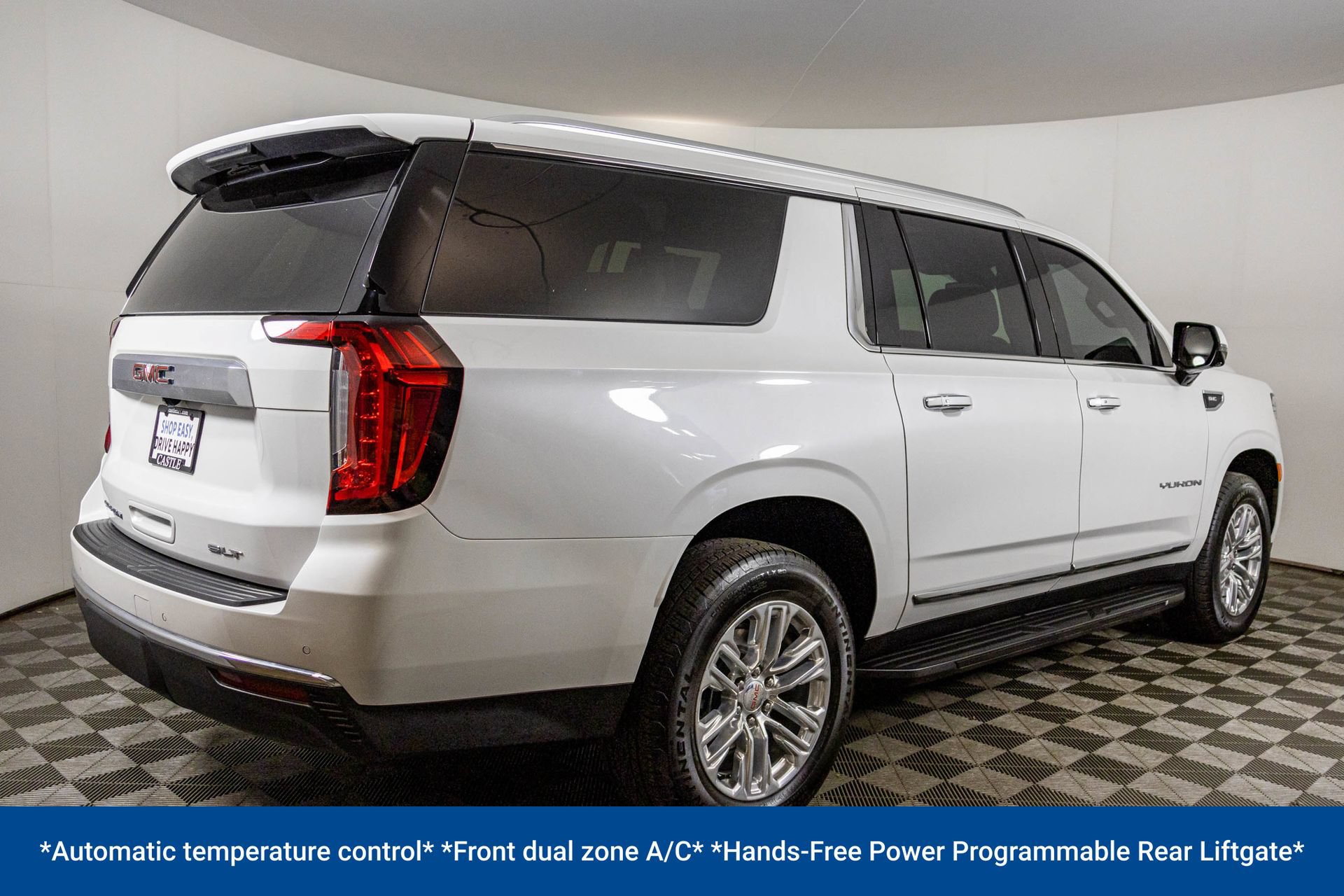 Used 2024 GMC Yukon XL SLT w/ SLT Luxury Package AWD/4WD image 22