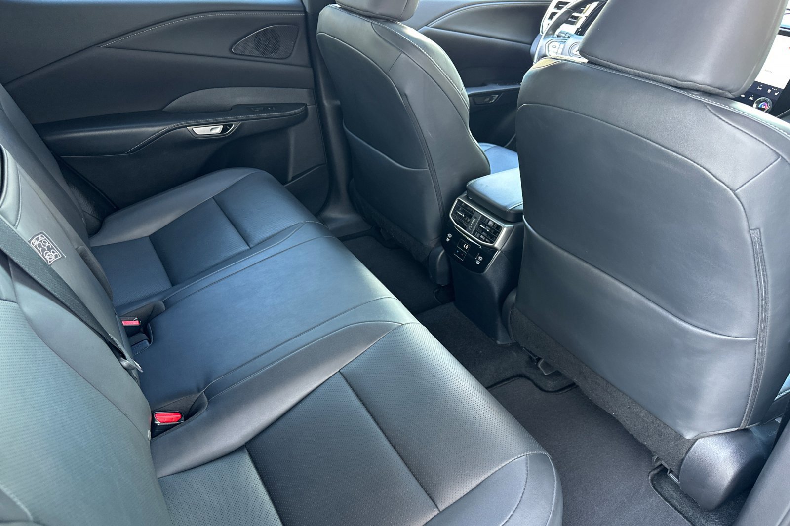 Used 2023 Lexus RX 350h image 29