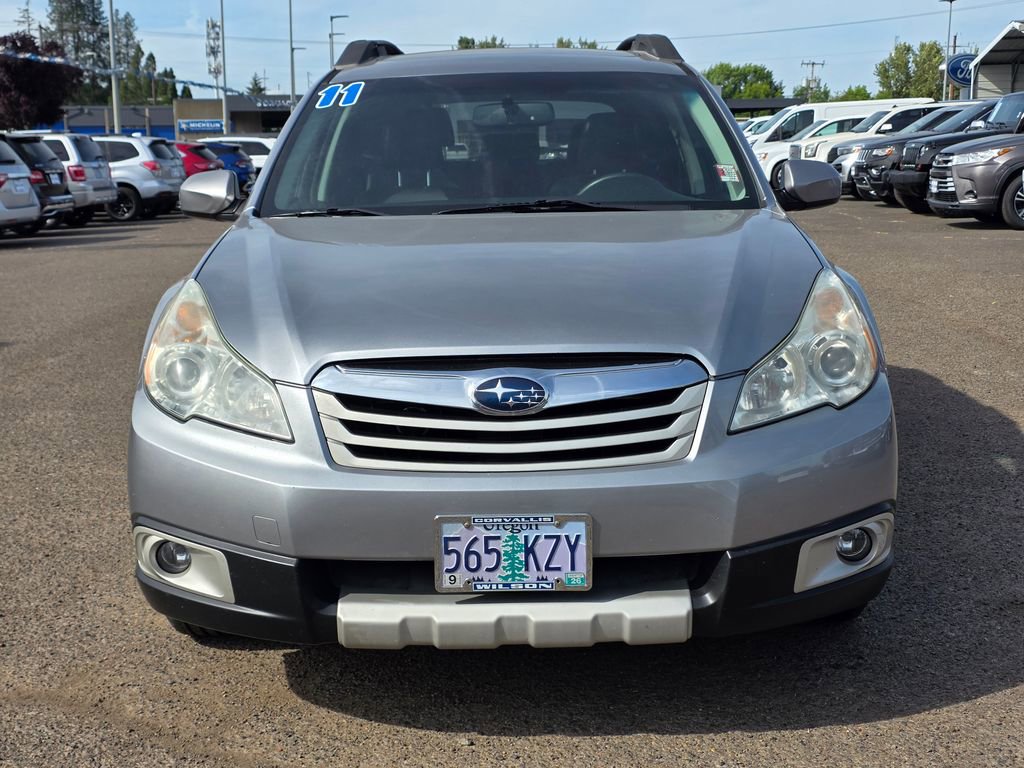 Used 2011 Subaru Outback 2.5i Limited AWD/4WD image 6