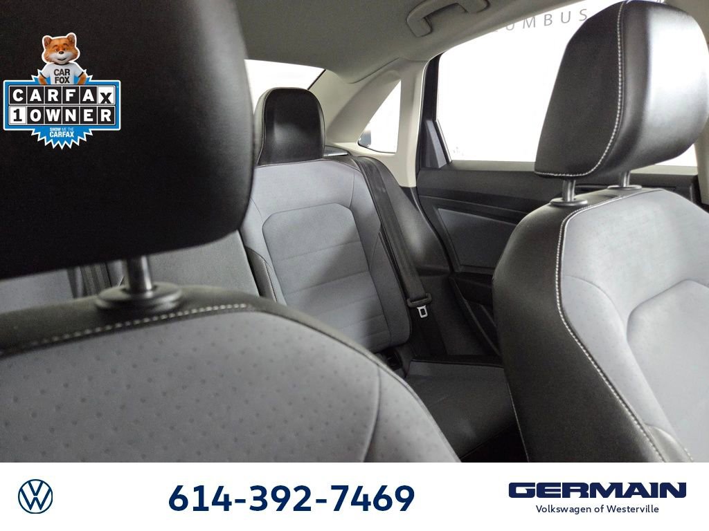 Certified 2025 Volkswagen Jetta SE w/ Sunroof Package FWD image 16