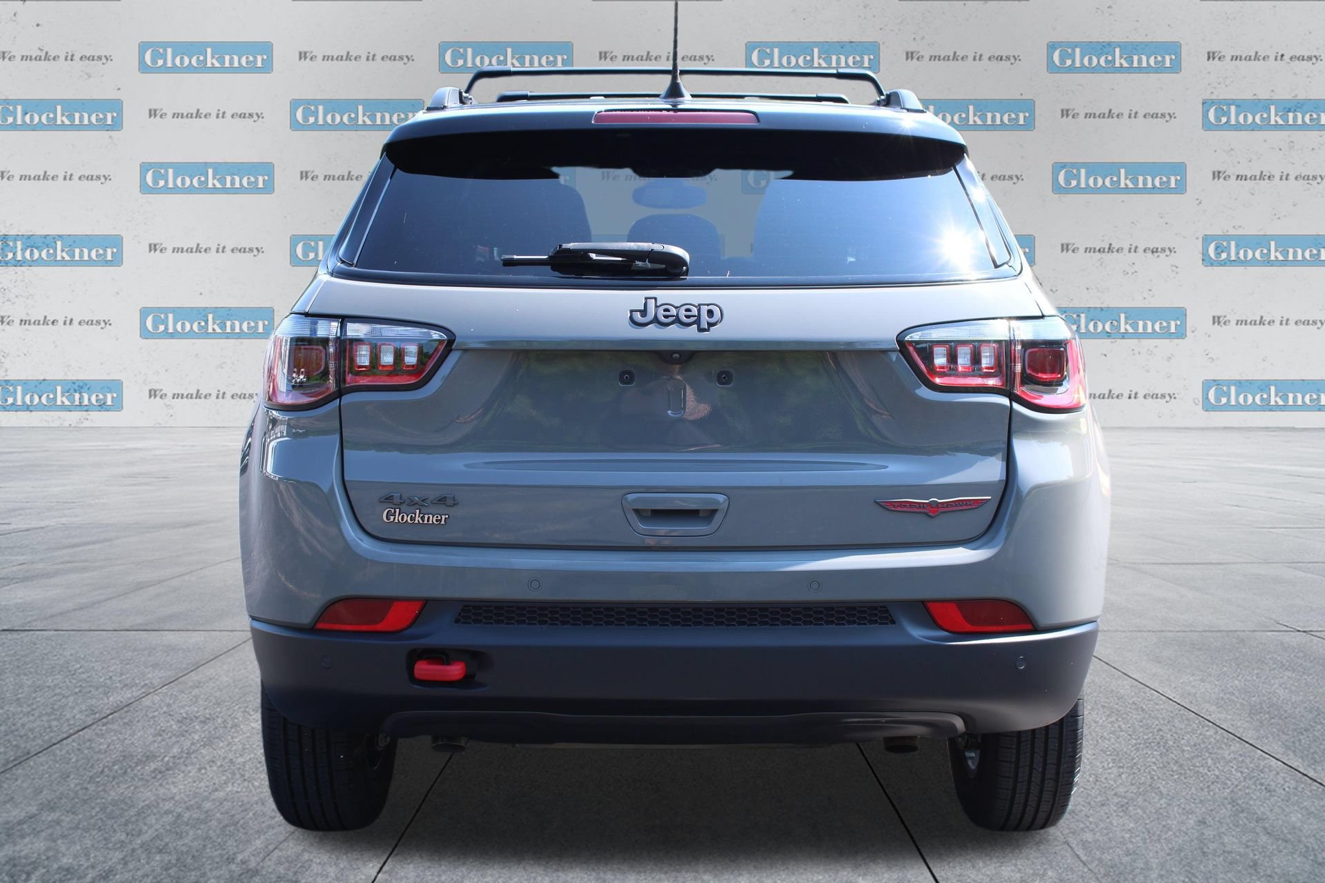 Used 2023 Jeep Compass Trailhawk AWD/4WD image 11