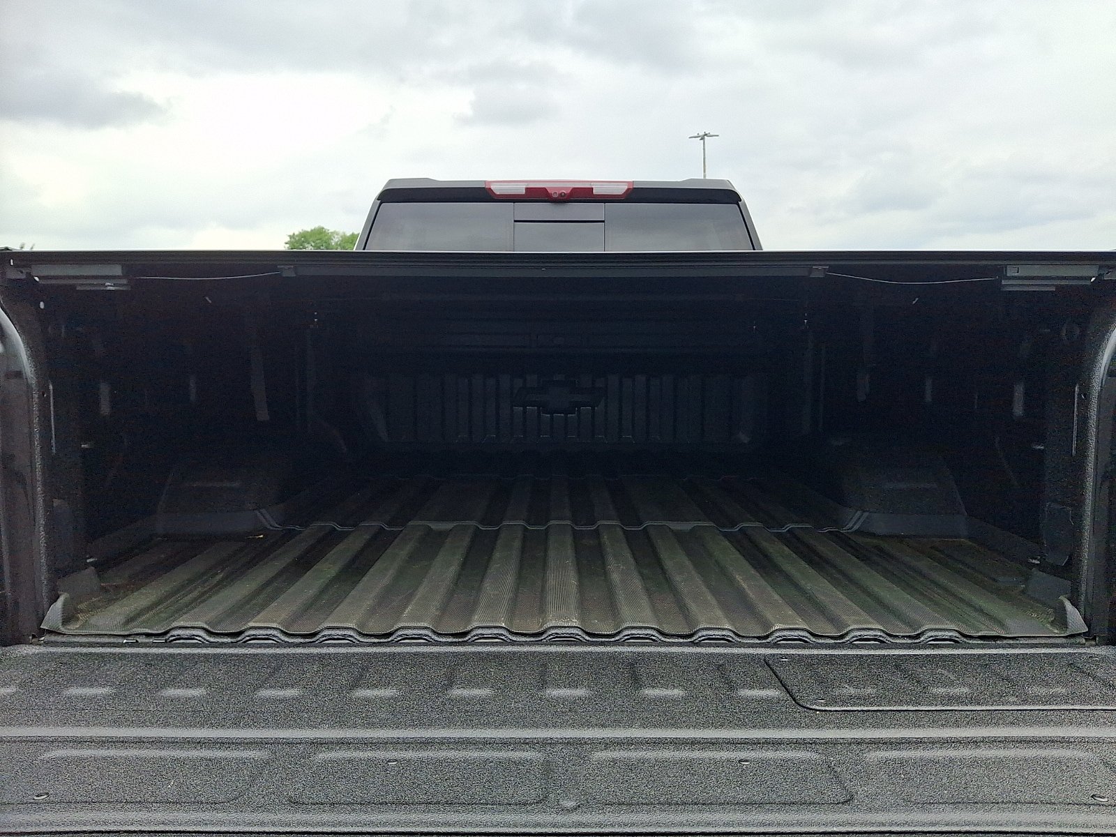 Used 2025 Chevrolet Silverado 2500 ZR2 w/ Technology Package AWD/4WD image 32