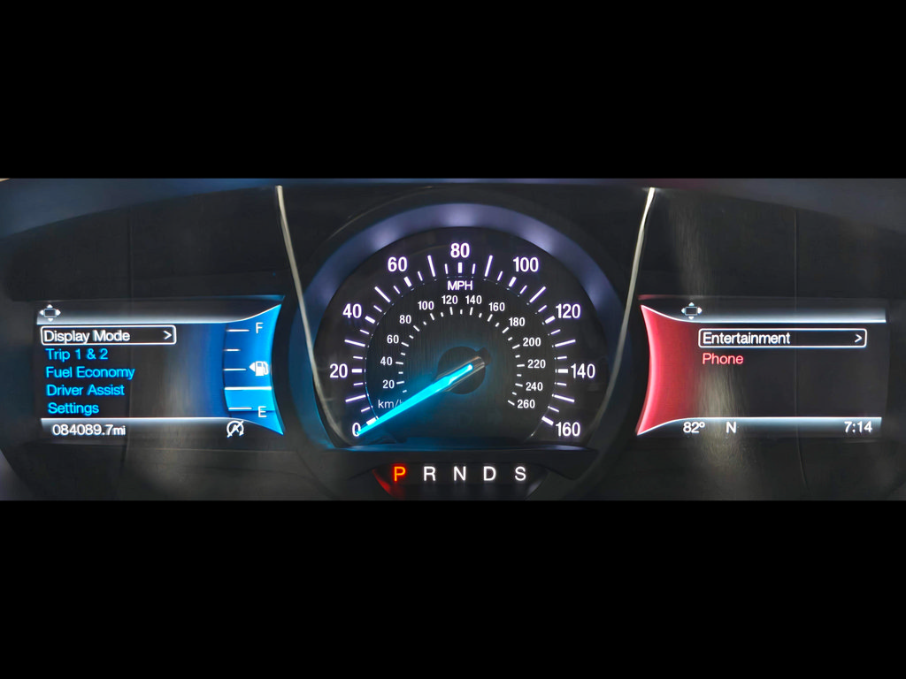 Used 2018 Ford Fusion SE w/ Fusion SE Technology Package FWD image 52