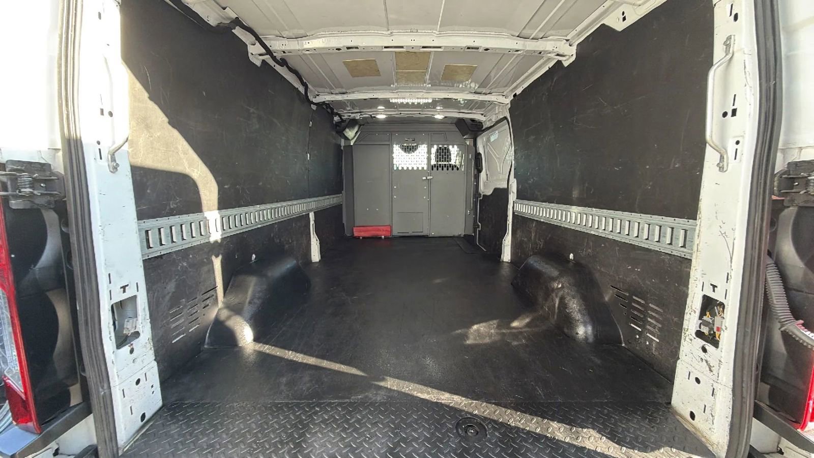 Used 2021 Ford Transit 250 Low Roof RWD image 15