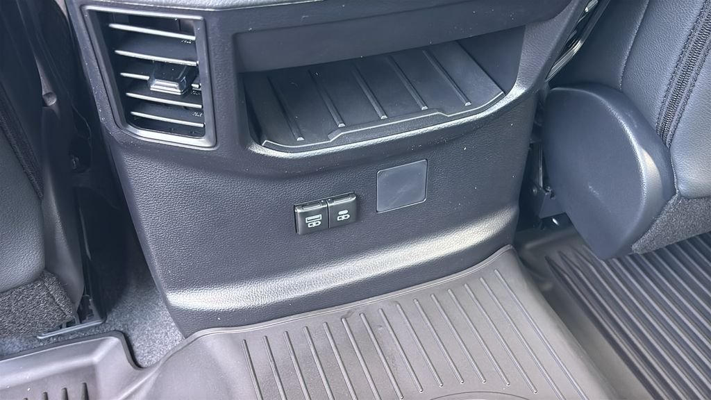 New 2026 Toyota Tundra Limited AWD/4WD image 10