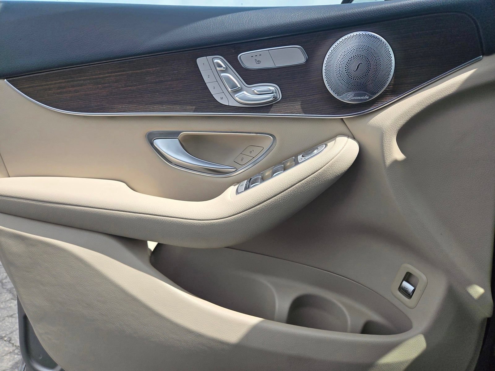 Used 2020 Mercedes-Benz GLC 300 image 18