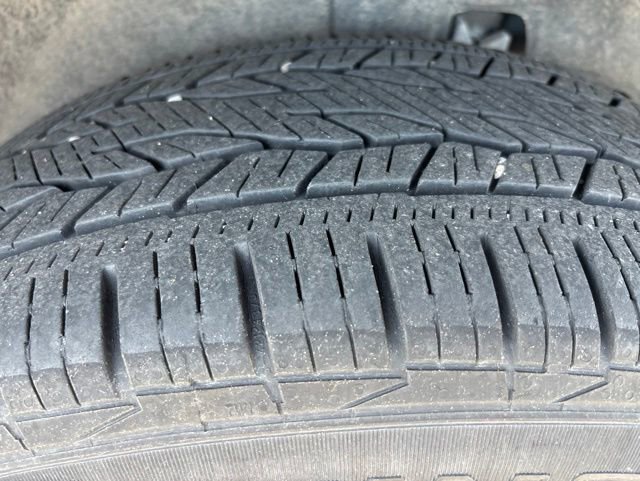 Used 2024 GMC Acadia Elevation w/ LPO, Floor Liner Package FWD image 12
