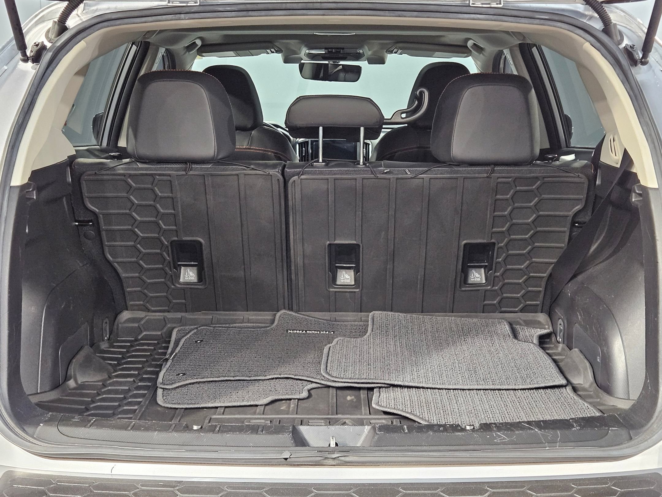 Used 2019 Subaru Crosstrek 2.0i Limited w/ Moonroof Package w/Navigation image 18