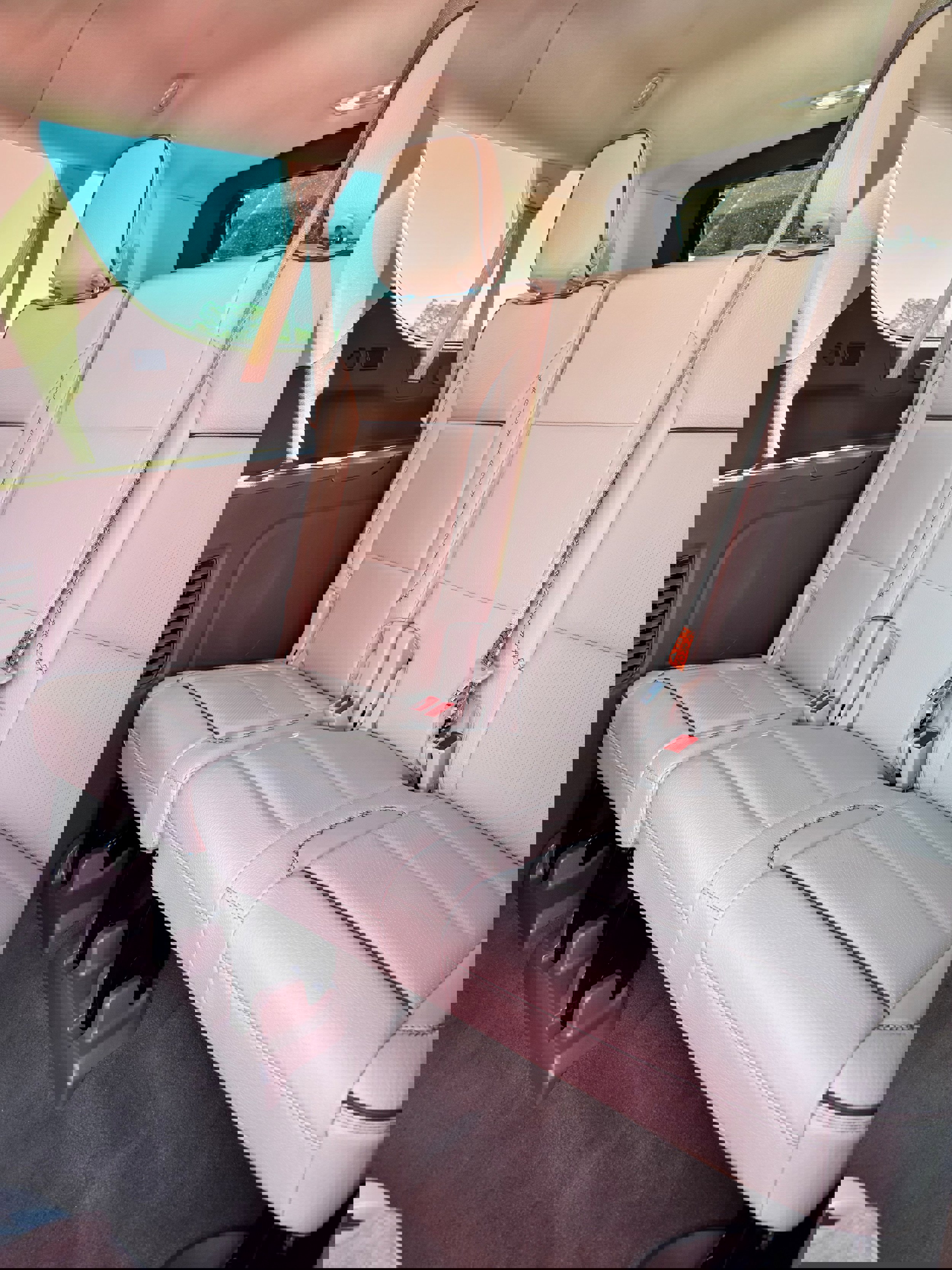 Used 2021 GMC Yukon XL Denali w/ Denali Premium Package image 11