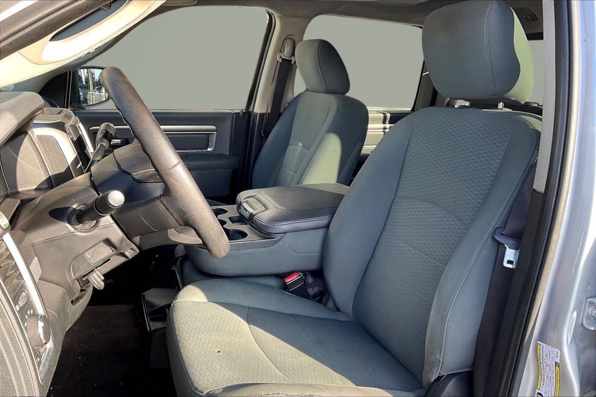 Used 2015 RAM 2500 SLT AWD/4WD image 25