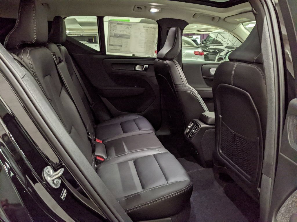 New 2026 Volvo XC40 B5 Plus w/ Climate Package AWD/4WD image 25