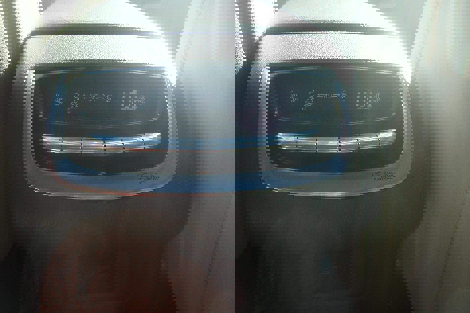 Used 2023 Cadillac XT6 Premium Luxury w/ Technology Package image 19