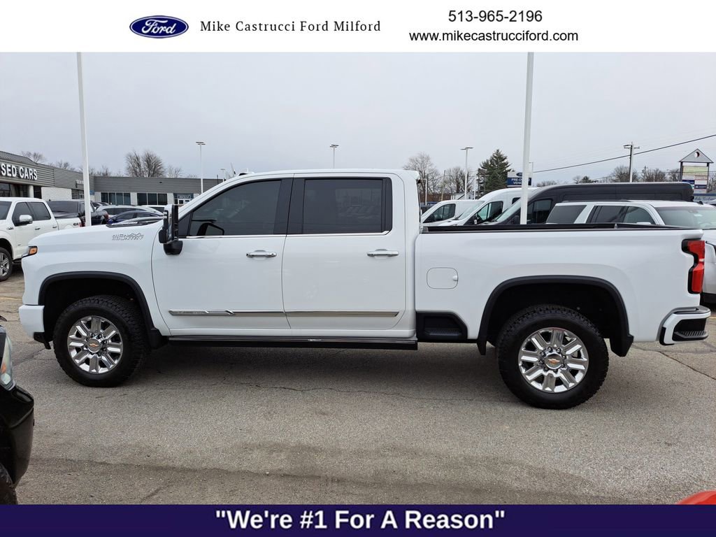Used 2025 Chevrolet Silverado 2500 High Country w/ Technology Package image 2