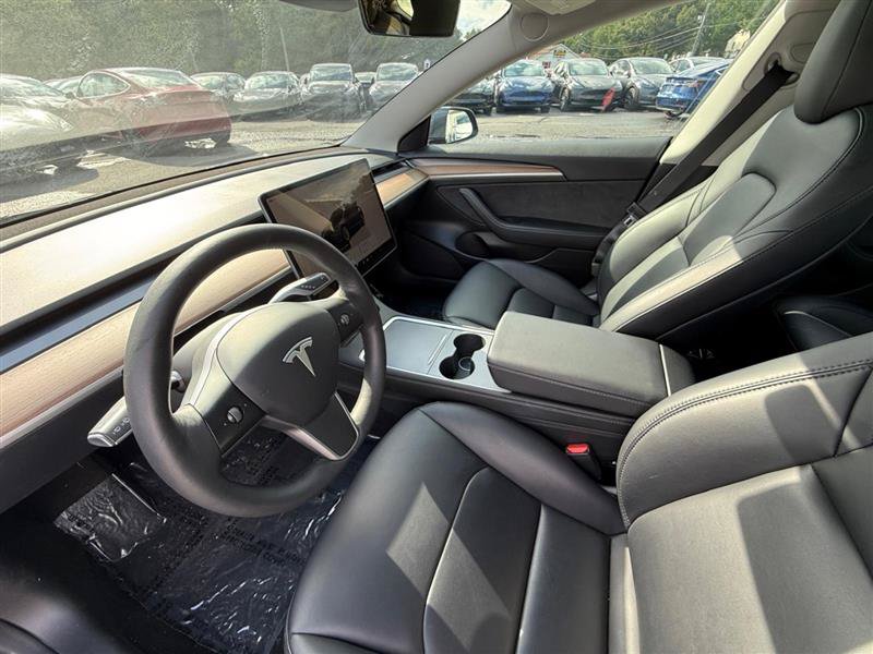 Used 2023 Tesla Model 3 Standard Range RWD image 9