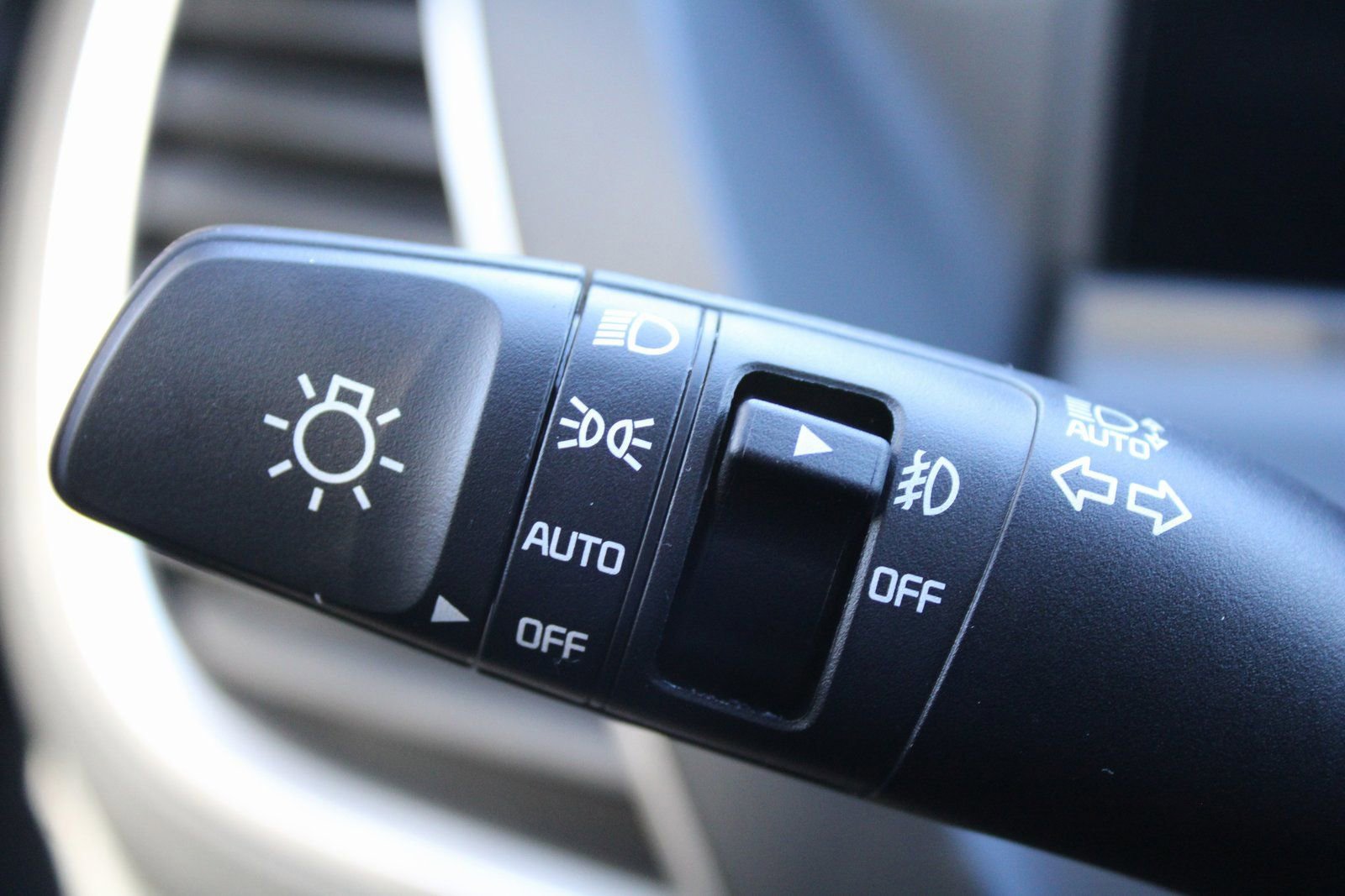 New 2026 Kia Seltos EX AWD/4WD image 25