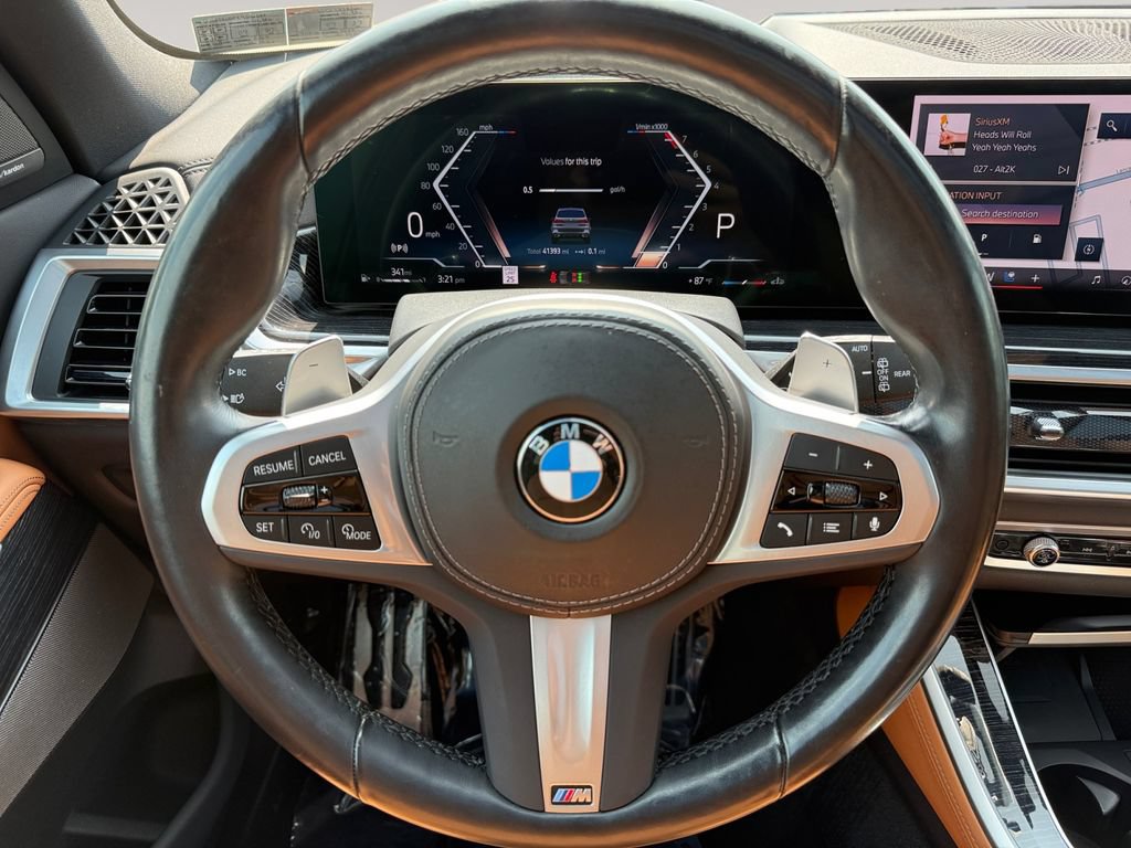 Used 2024 BMW X5 xDrive40i w/ M Sport Package AWD/4WD image 12