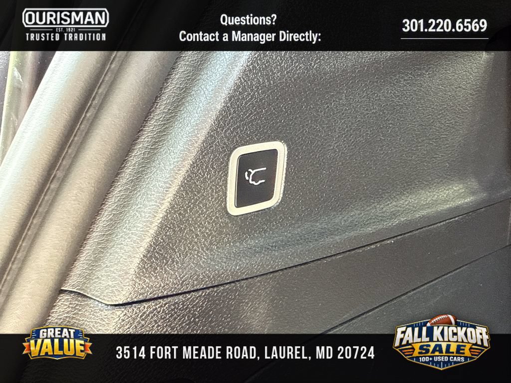 Used 2025 Chrysler Pacifica Limited FWD image 19