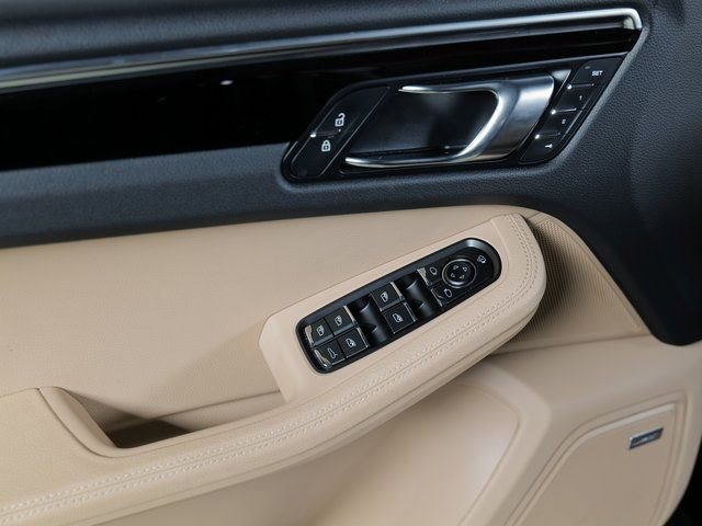 Certified 2023 Porsche Macan 2.0L I4 Turbocharged image 30