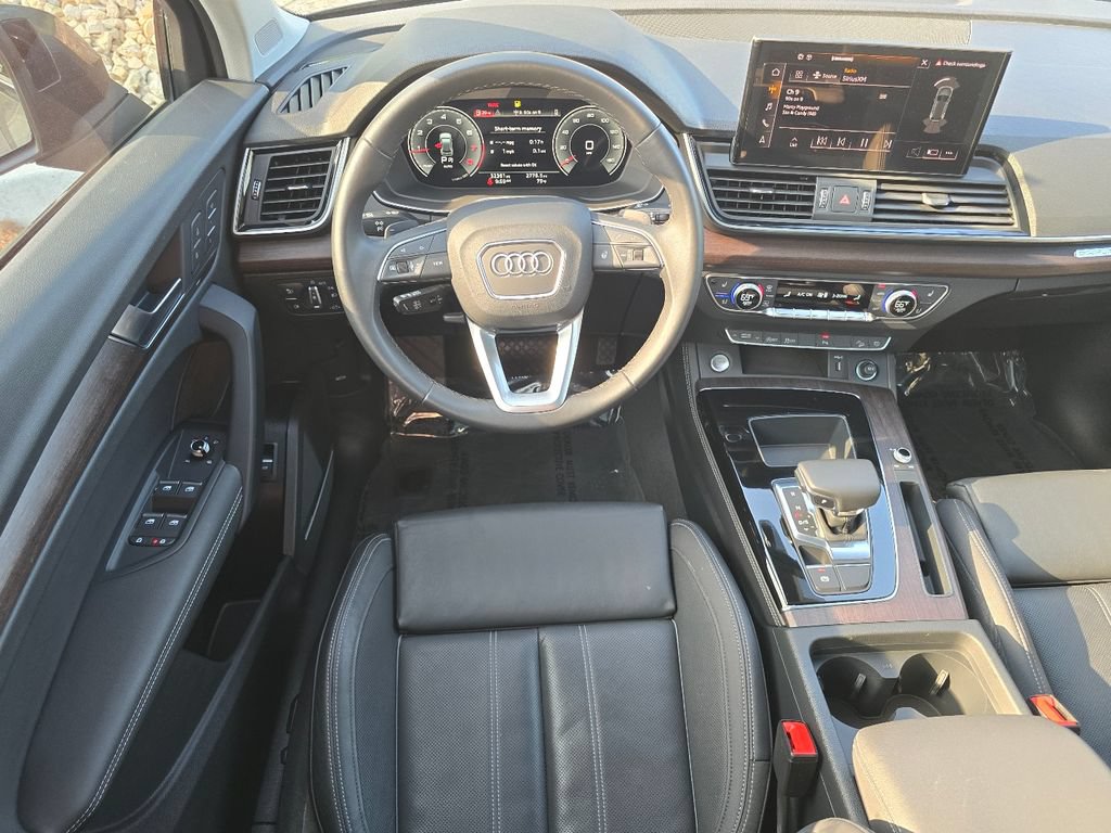 Certified 2023 Audi Q5 2.0T Premium Plus w/ Premium Plus Package AWD/4WD image 18
