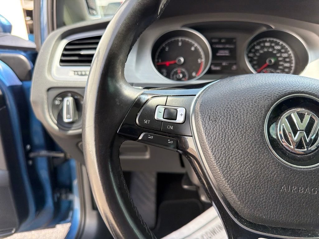 Used 2015 Volkswagen Golf TDI SE FWD image 28