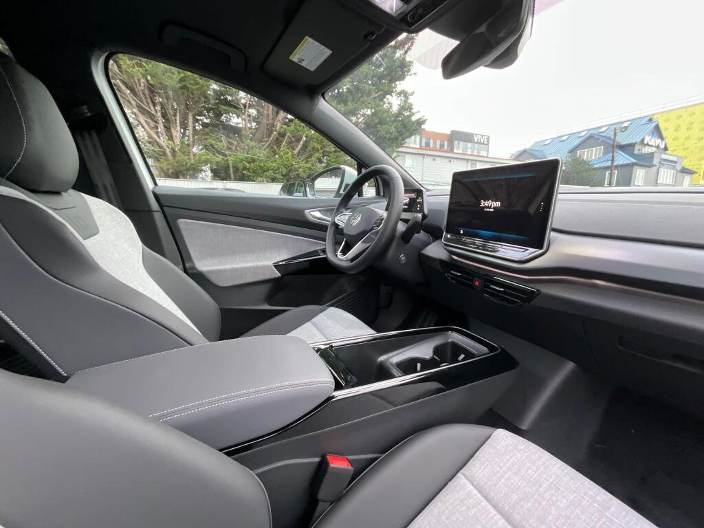 New 2026 Volkswagen ID.4 Pro image 18